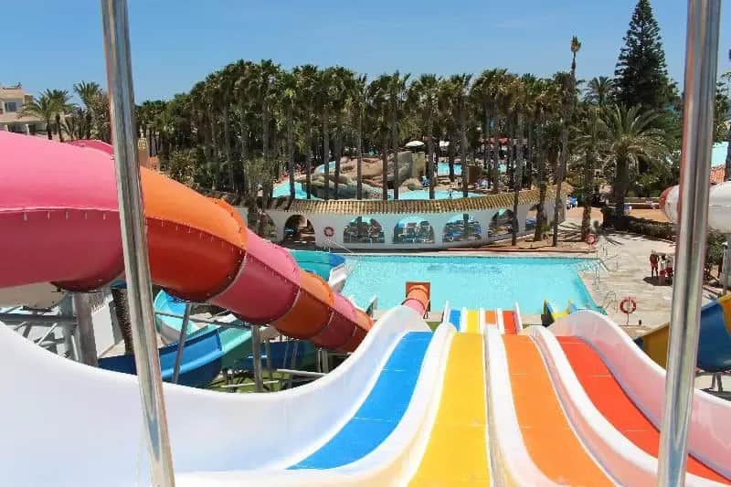 Hotel Roquetas de Mar: ¿Todo Incluido, Familiar o con Spa? Tu Guía